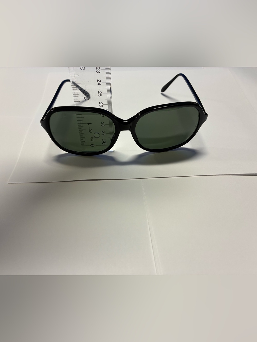 Ray-Ban Women's Black Frame with Dark Lenses Sunglasses made in France - Picture 10 of 12